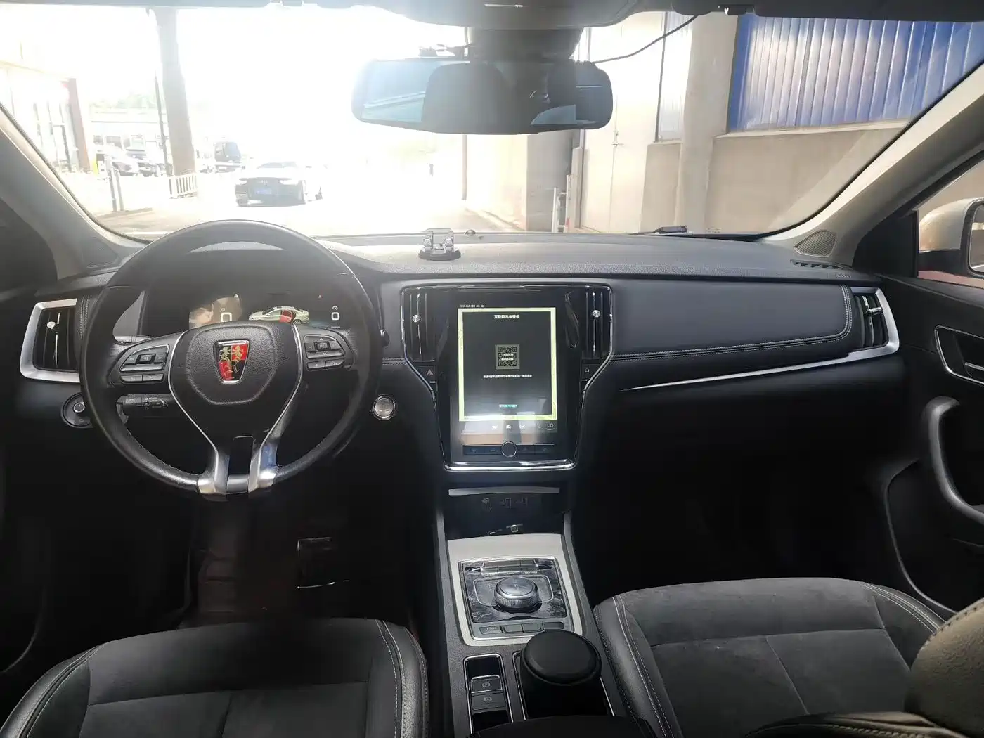 Roewe i6 New Energy 2017 2017 45T Hybrid Connected Smart Premium Edition