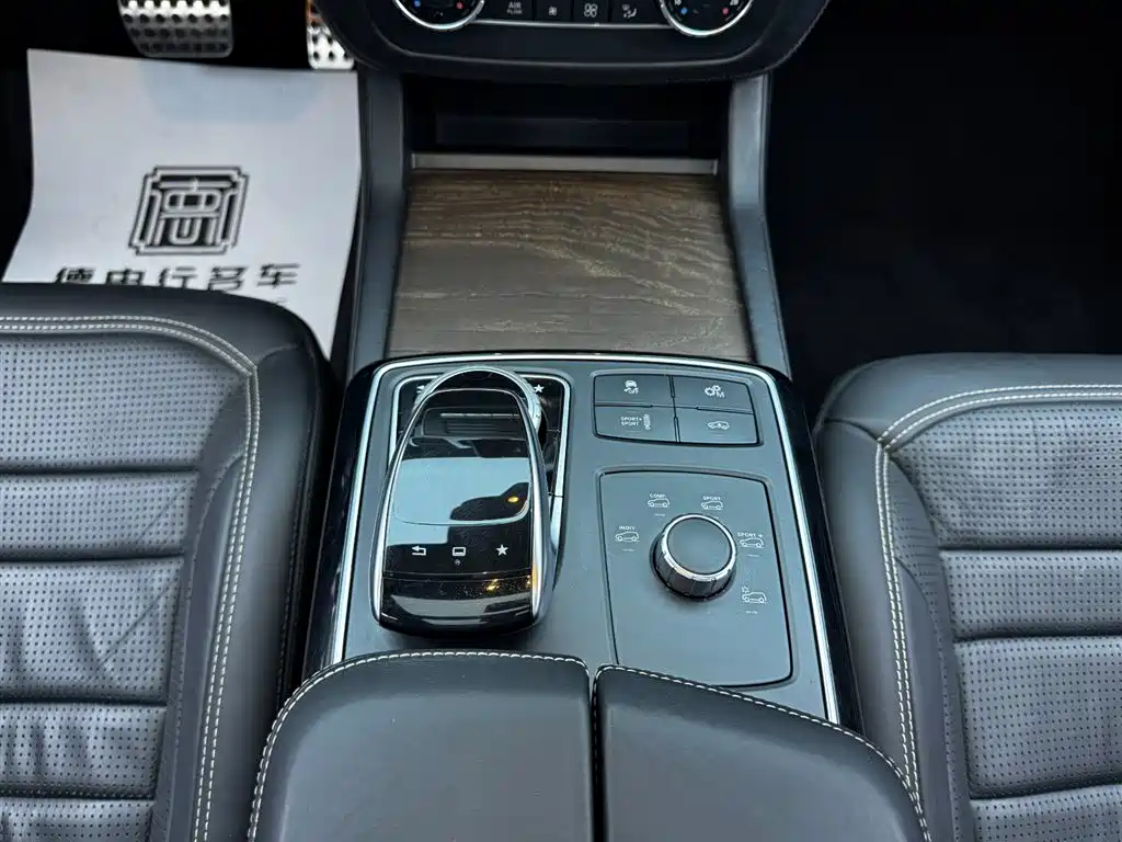 Mercedes-Benz GLS AMG 2017 AMG GLS 63 4MATIC фото 16