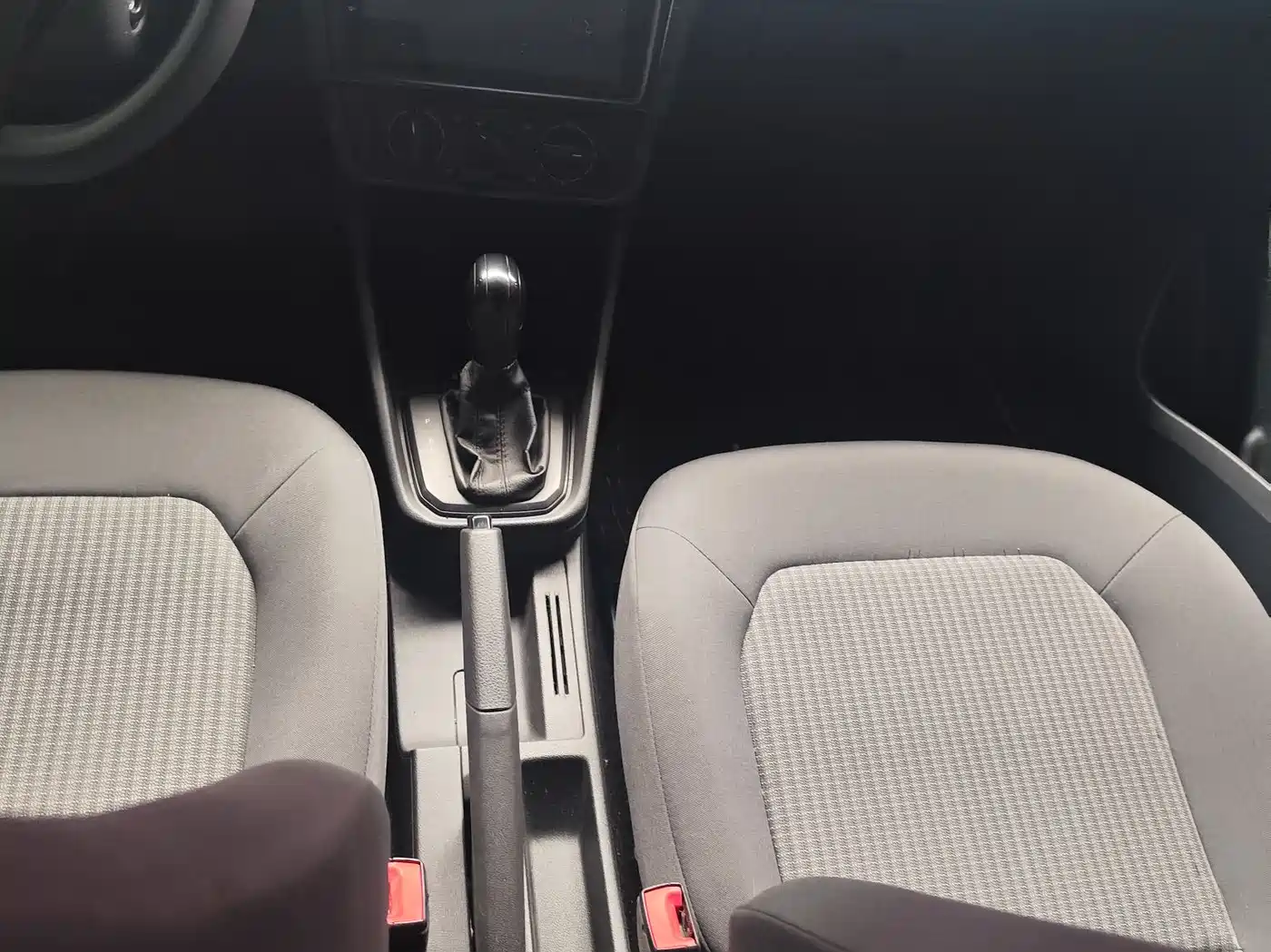 Volkswagen Santana 2018 1.5L Automatic Trend Edition фото 8