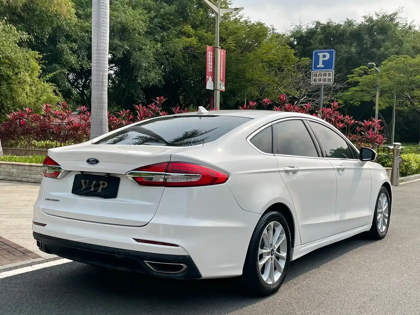 FORD MONDEO