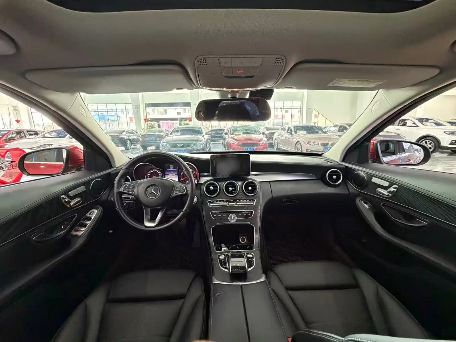 Фото 4 - Mercedes-Benz C-Class
