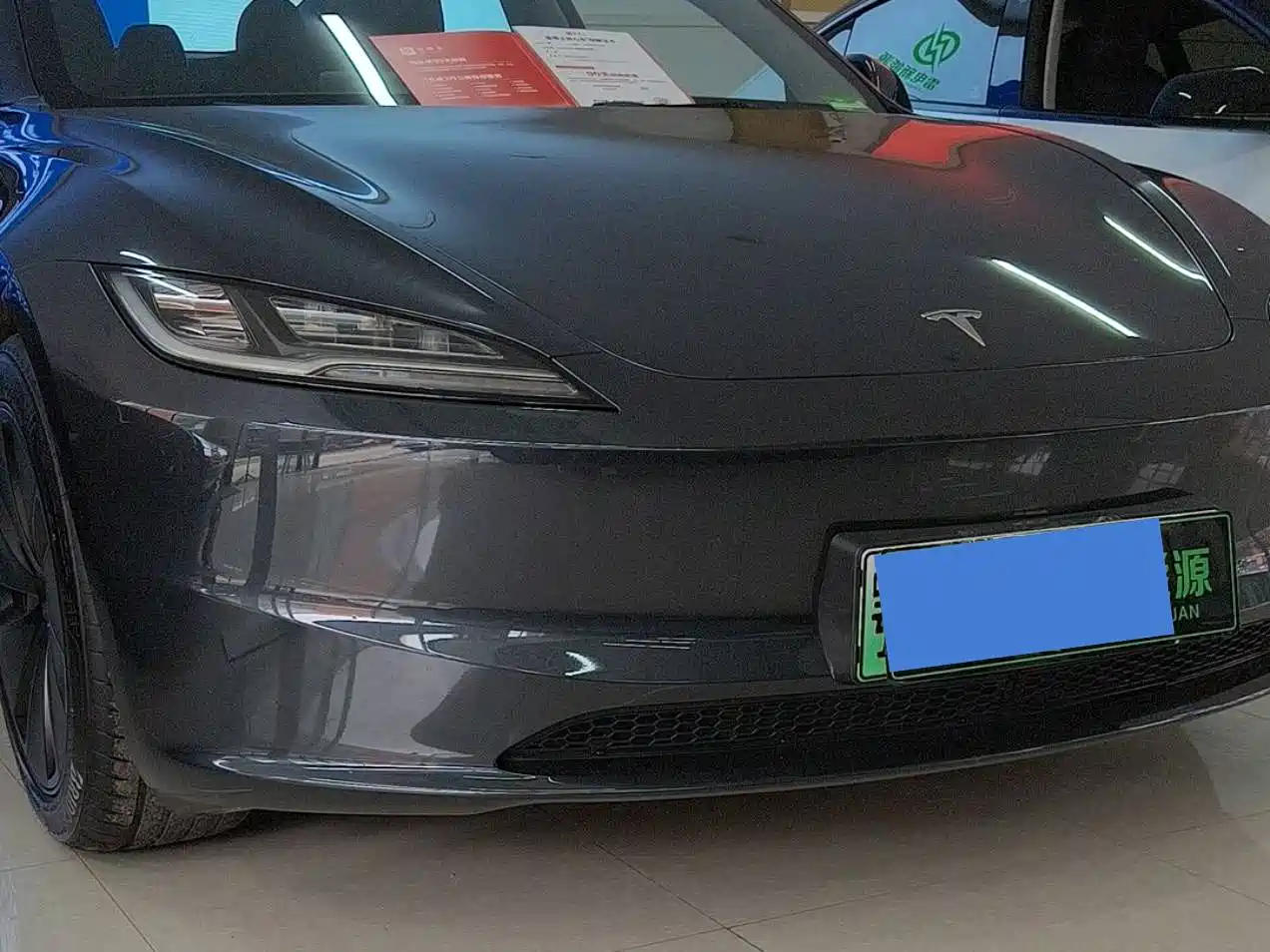 TESLA MODEL 3