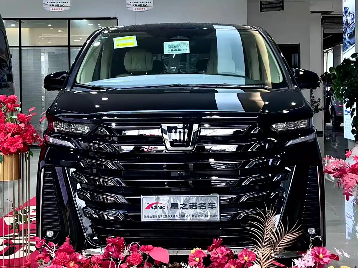 Toyota Vellfire 2025 Crown Hybrid 2.5L Ink Gold Executive Edition фото 10