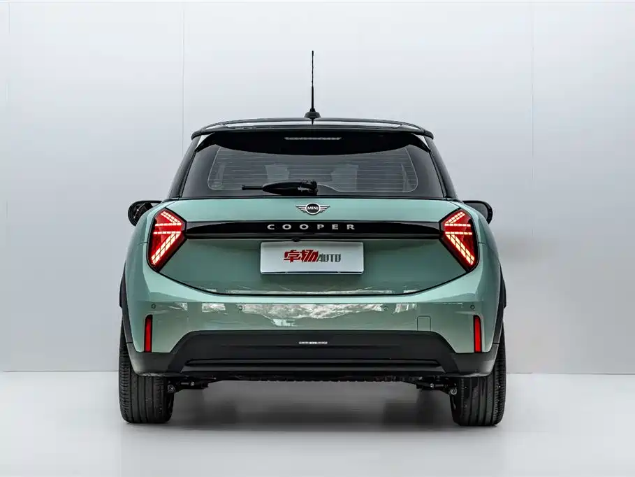 MINI MINI 2026 2025 1.5T COOPER Classic