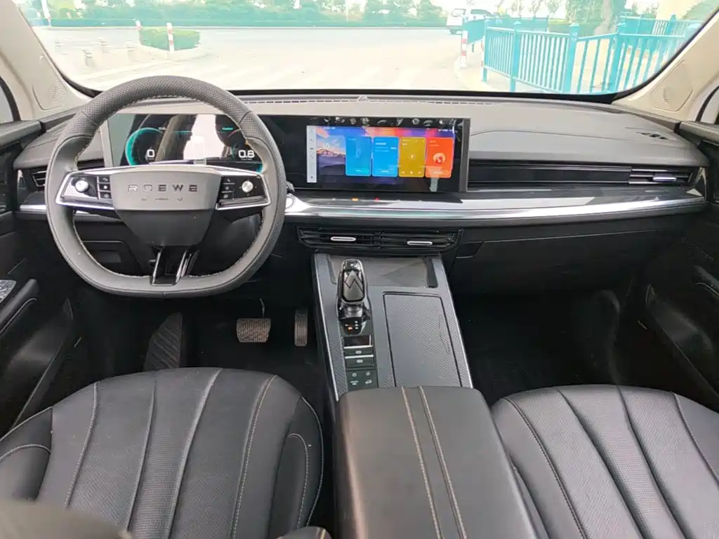 Фото 10 - Roewe RX5 MAX