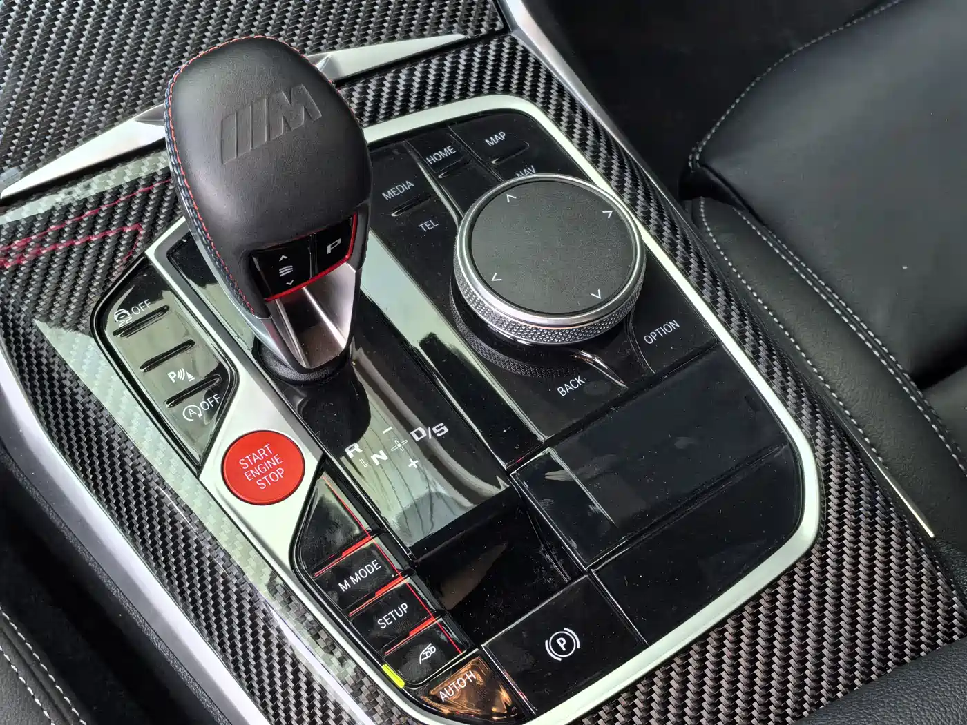 BMW M2 2024 M2 фото 12