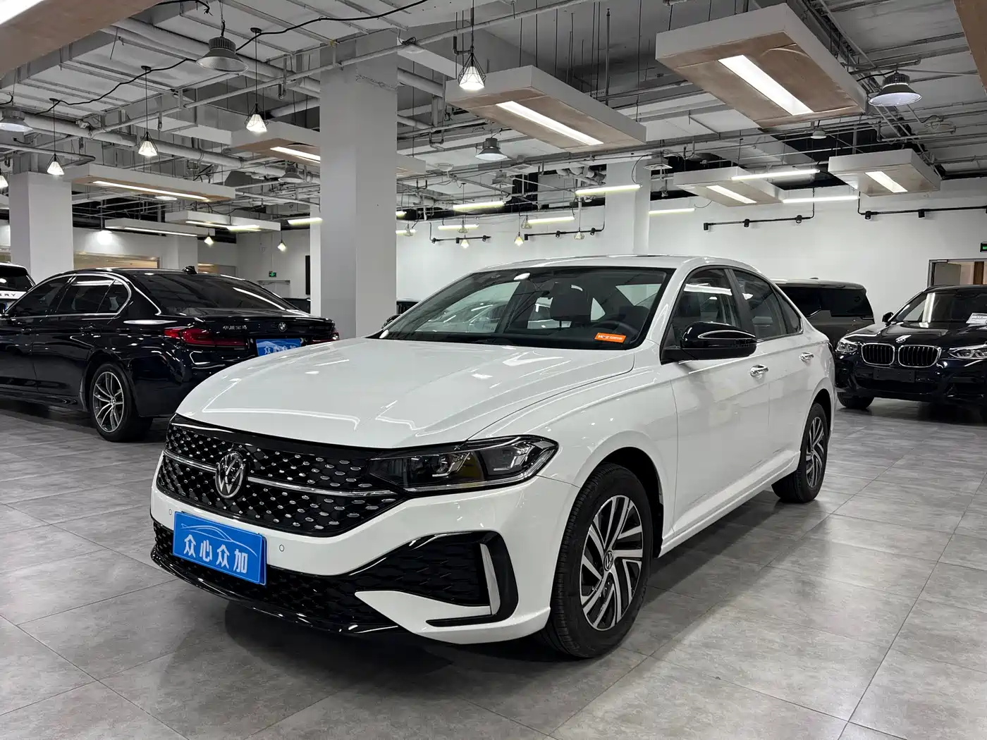 Volkswagen Lavida 2024 Model 300TSI DSG Starlight Leading Edition