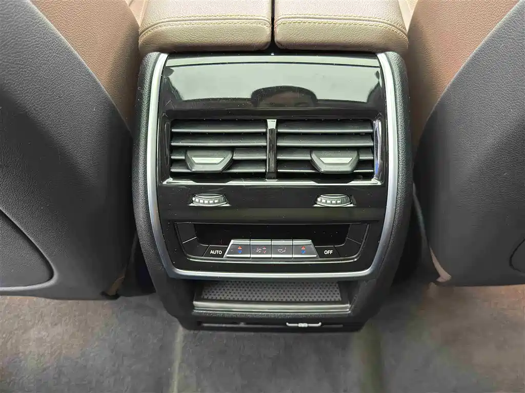 BMW X7 2022 xDrive40i Leading Luxury Package фото 11