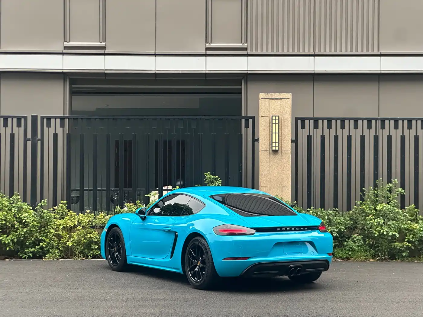 Porsche 718 2018 Cayman 2.0T фото 6