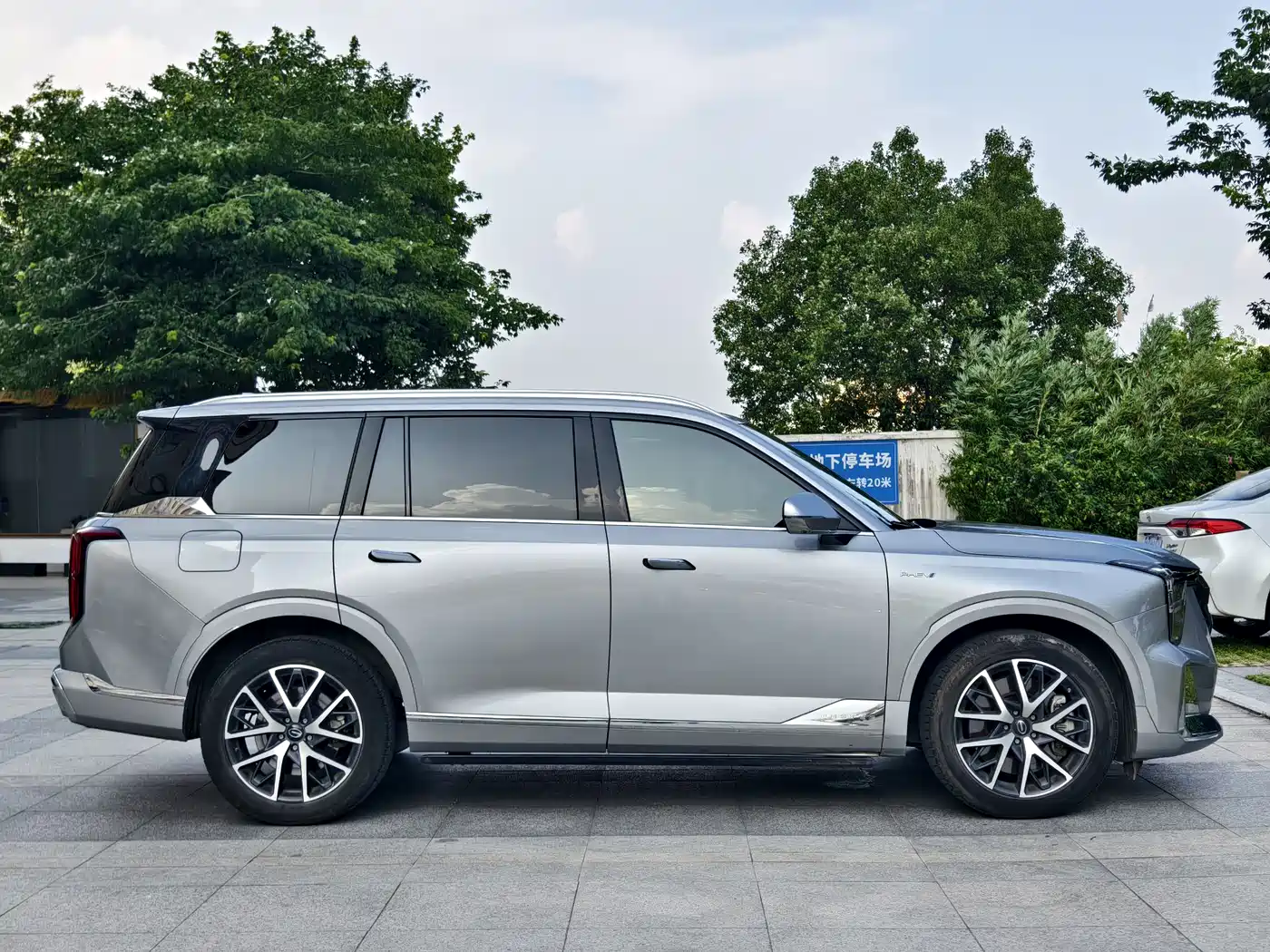 GAC Trumpchi Trumpchi ES9 2024 PHEV 143km Pro фото 8