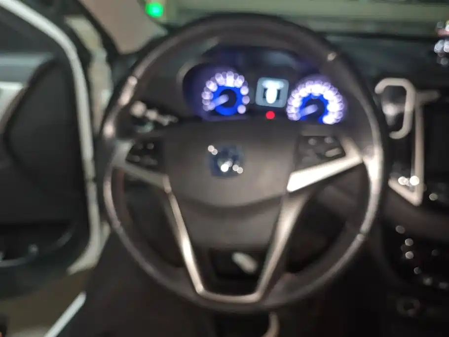 Changan Eado XT 2017 2016 1.6L Manual Stylish Cool Edition
