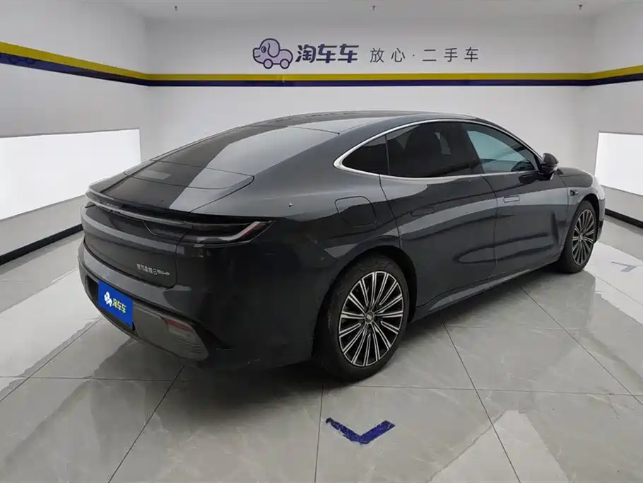 Geely Galaxy Galaxy Xingyao 8 2025 130km EM-P Starship Edition фото 3