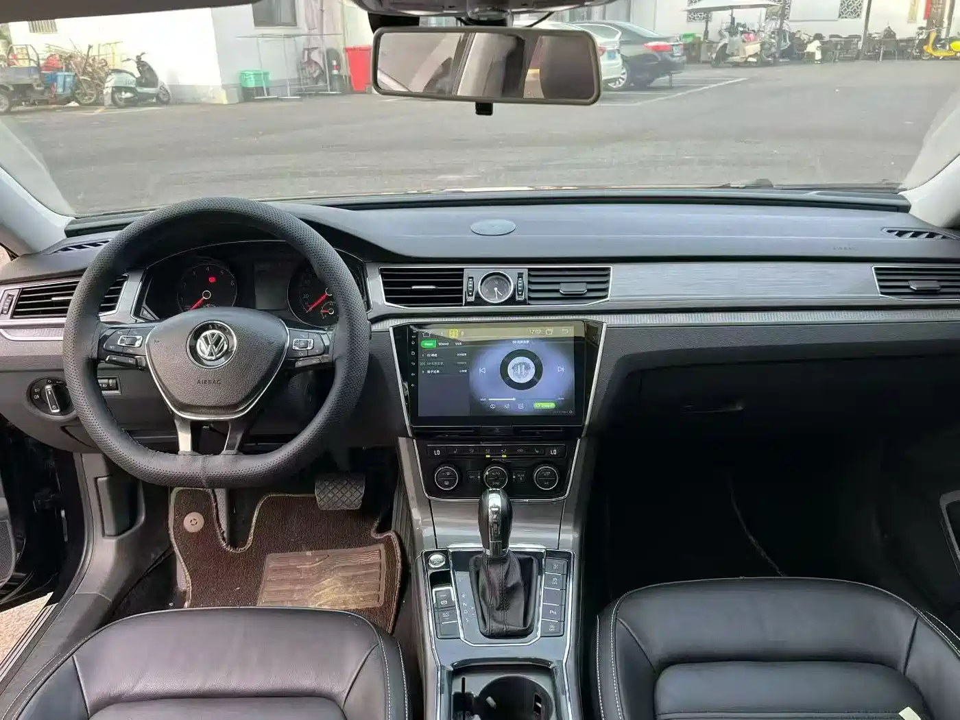 Volkswagen Passat 2017 330TSI DSG Prestige фото 8