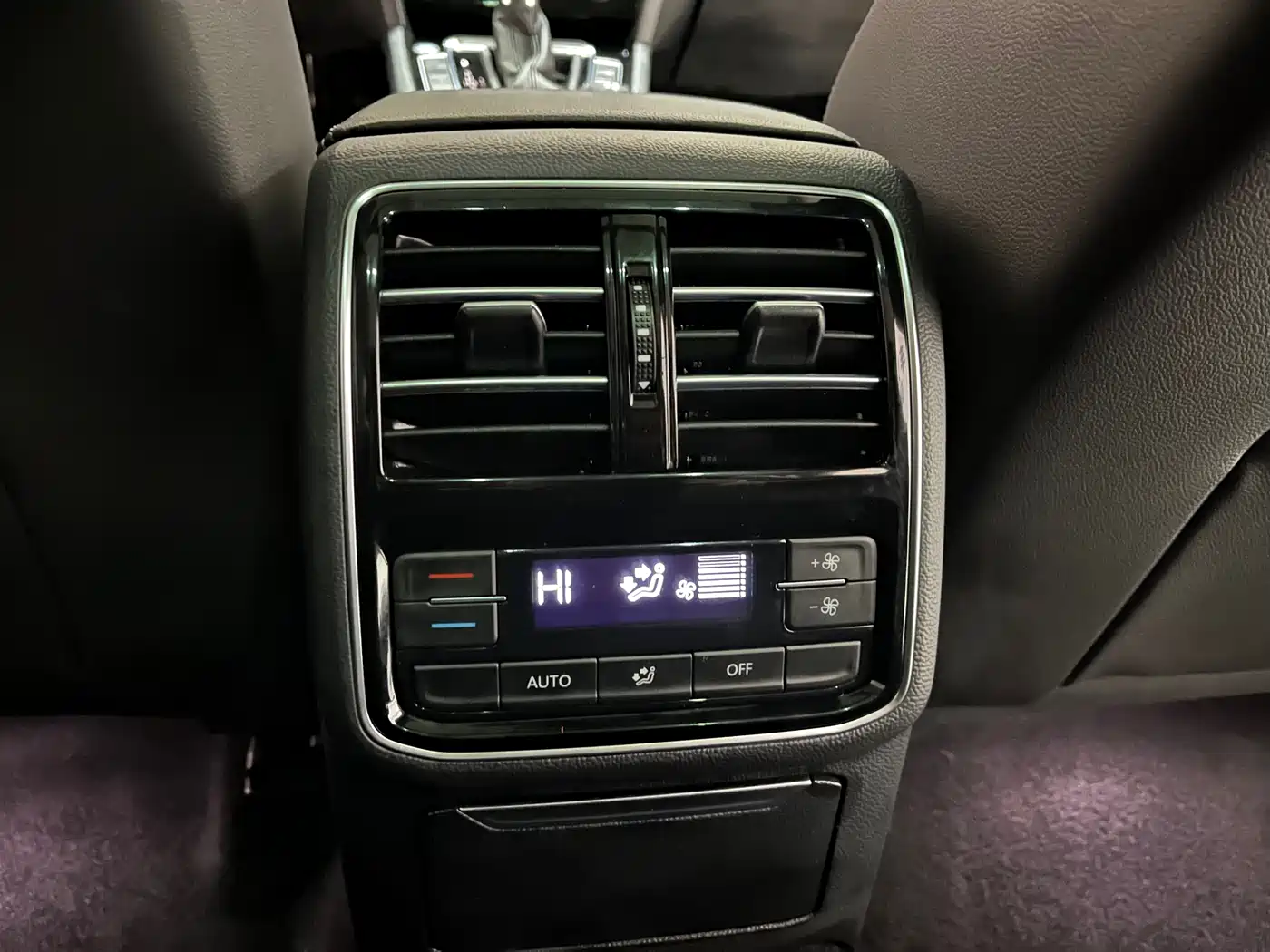 Volkswagen Magotan 2018 380TSI DSG Luxury фото 16