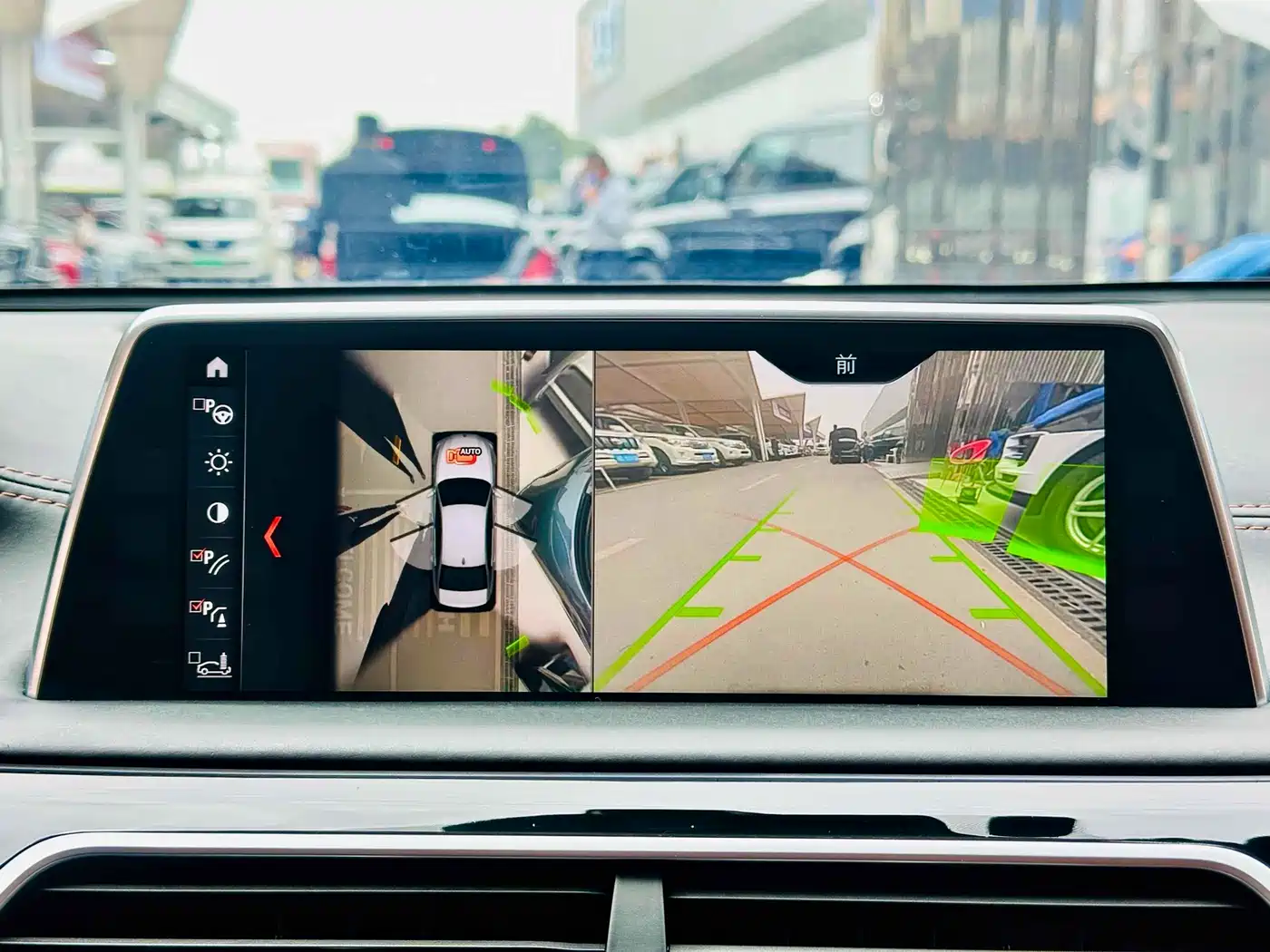 BMW 7 Series 2017 750Li xDrive Customized Edition (4-Seater) фото 12