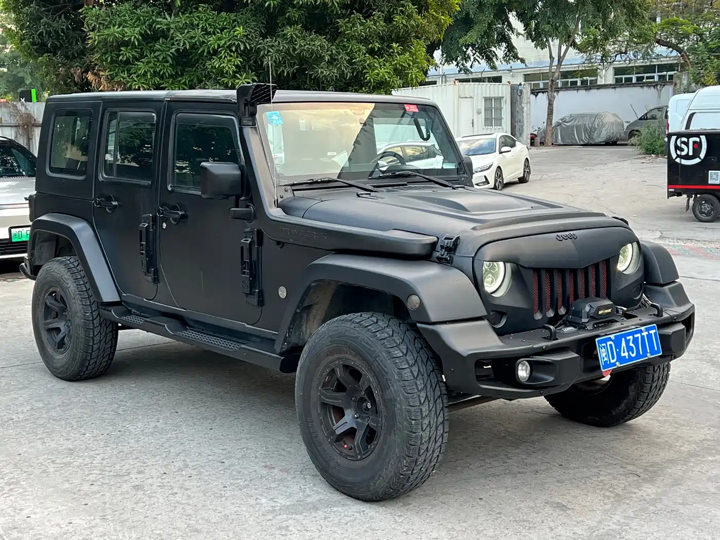 Photo 3 - Jeep Wrangler