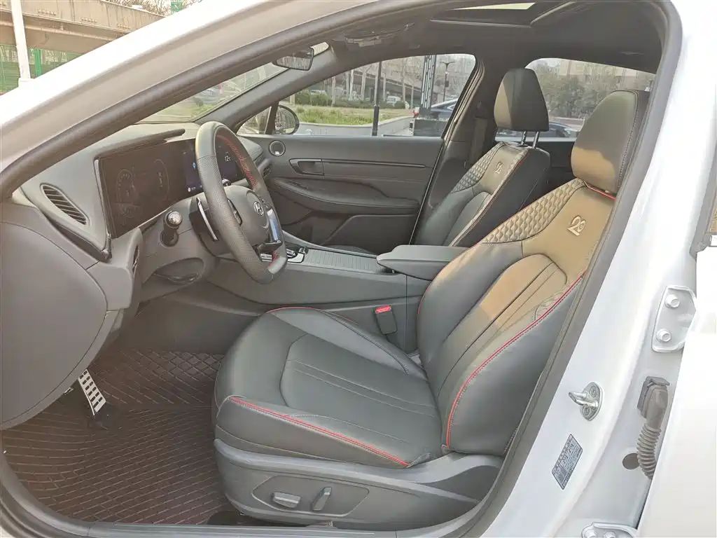 Hyundai Sonata 2022 380TGDi Automatic 20th Anniversary Edition фото 17