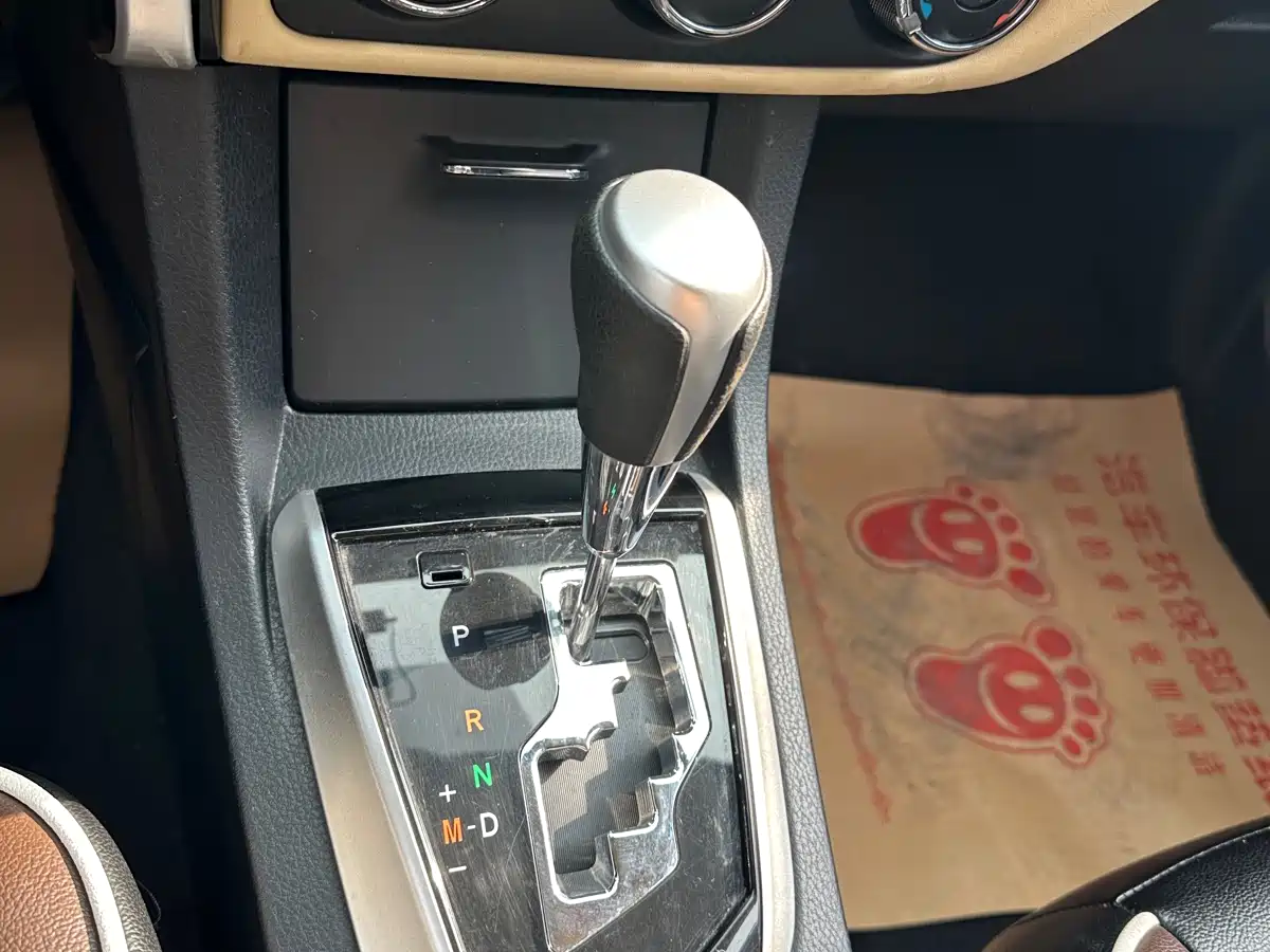 Toyota Corolla 2017 Facelift 1.2T S-CVT GL фото 9