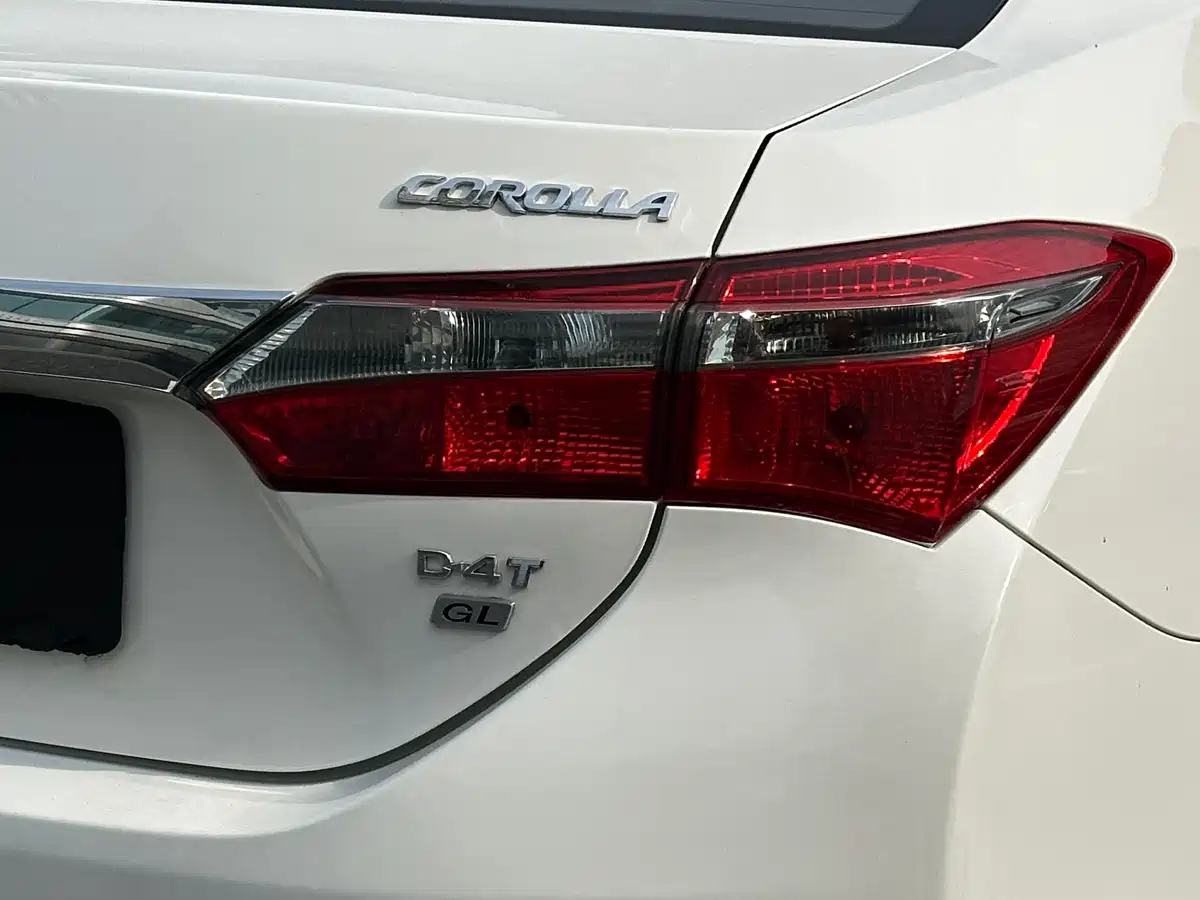 Toyota Corolla 2017 Facelift 1.2T S-CVT GL фото 20