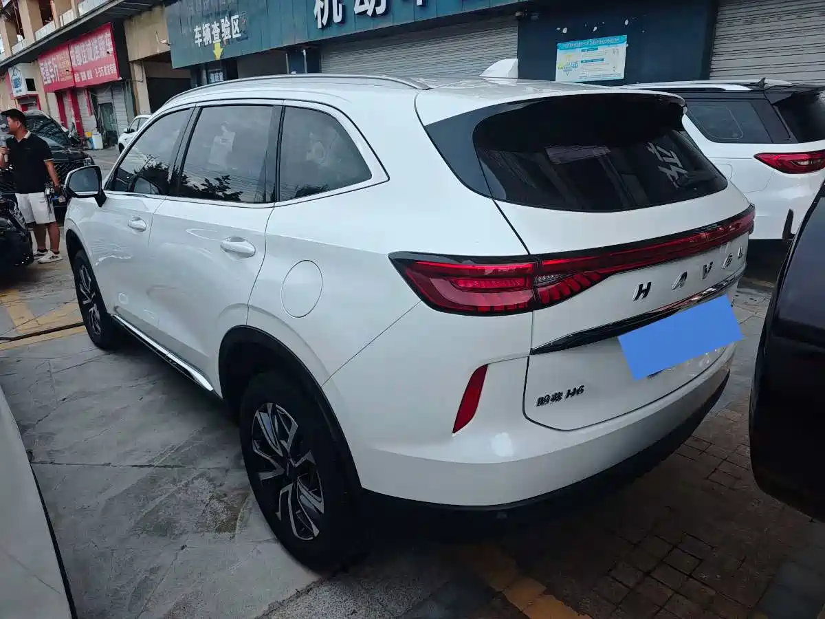 Photo 16 - Haval H6