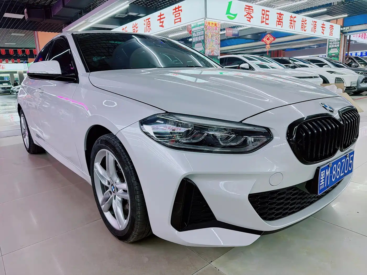 BMW 1 Series 2021 120i M Sport Shadow Edition фото 3