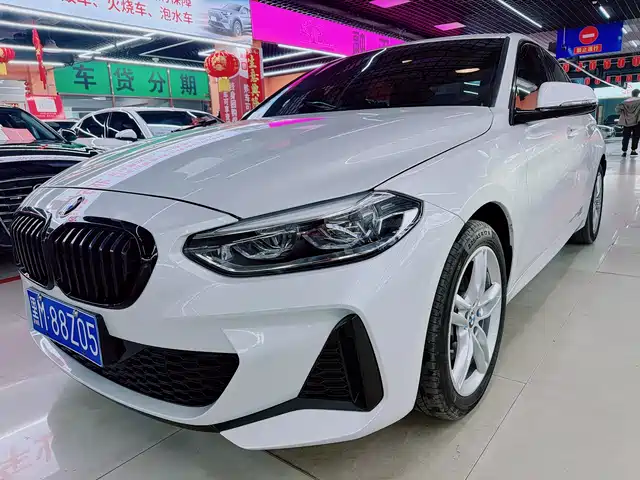 BMW 1 SERIES