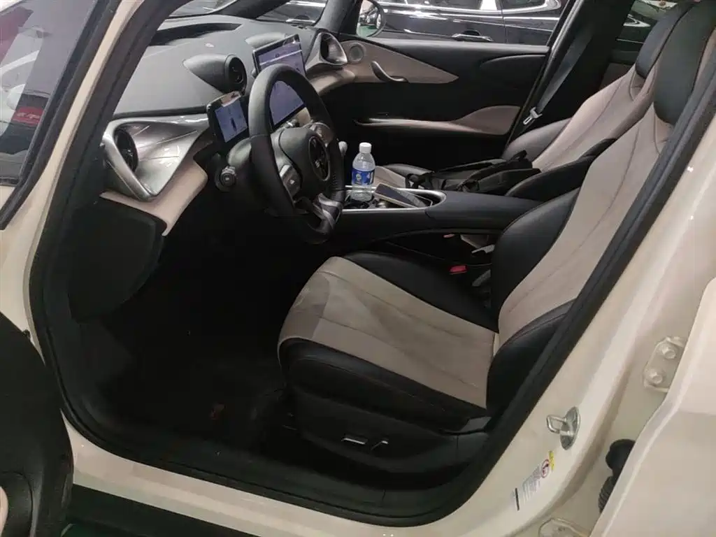 BYD Dolphin 2024 Glory Edition 420km Fashion Edition фото 15