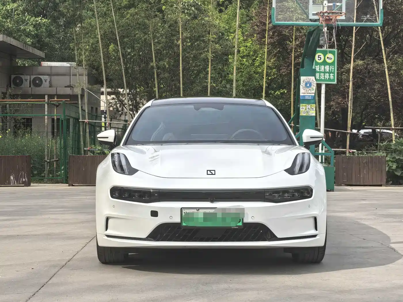 ZEEKR EXTREME KRYPTON 001