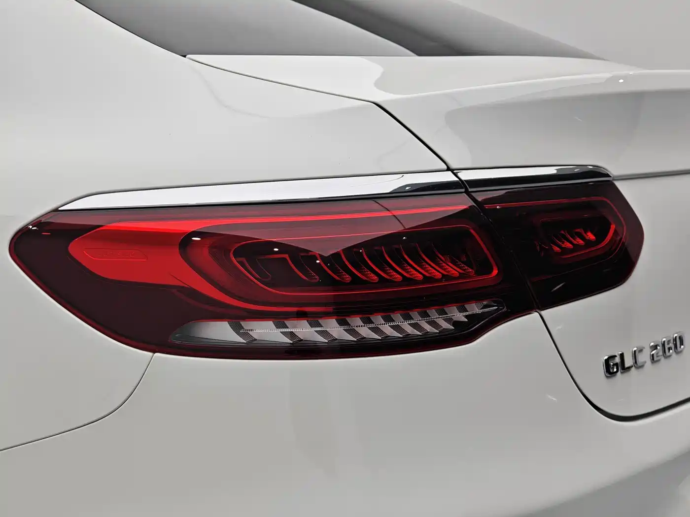 Mercedes-Benz GLC Coupe 2022 Facelift GLC 260 4MATIC Coupe SUV фото 11