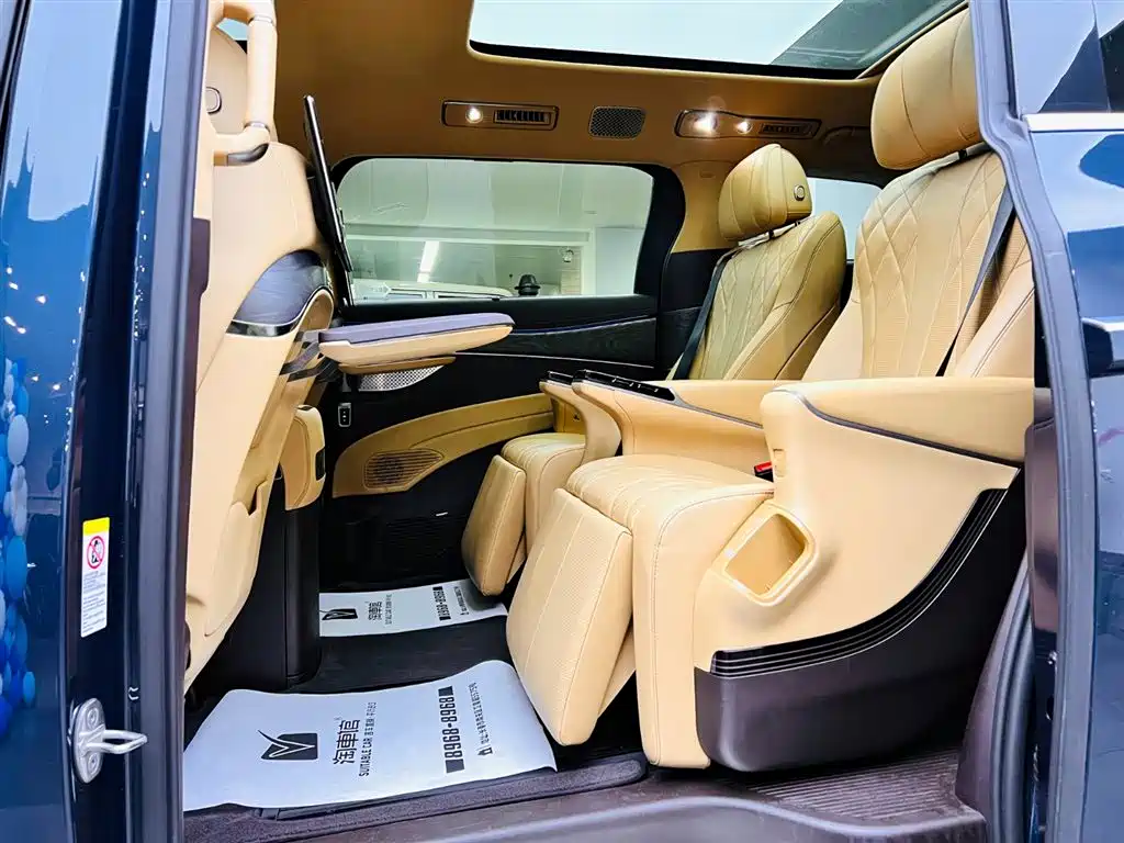Denza D9 2025 DM-i Smart Drive Edition 1020 AWD Prestige фото 15