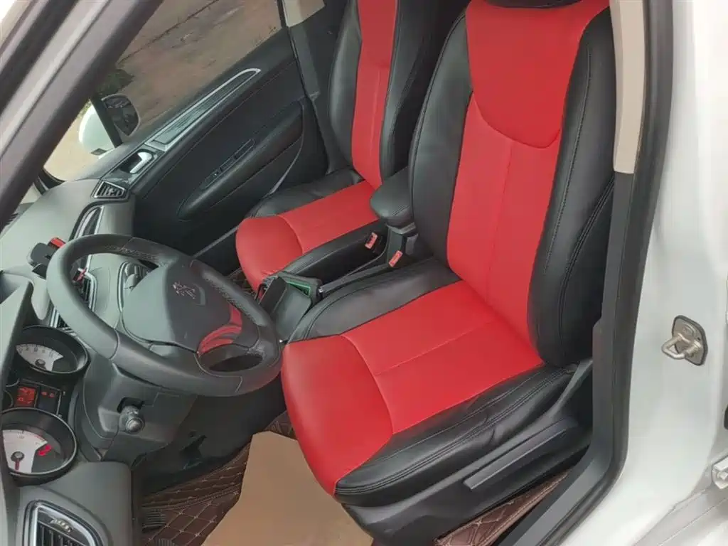 Peugeot 308 2014 Model Joy Edition Classic 1.6L Automatic Trend Style фото 15