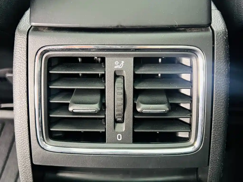 Škoda Yeti 2014 1.4TSI DSG Wild фото 24