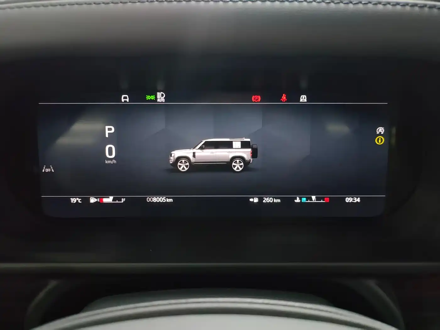 Land Rover Defender 2024 110 3.0T P400 X фото 17