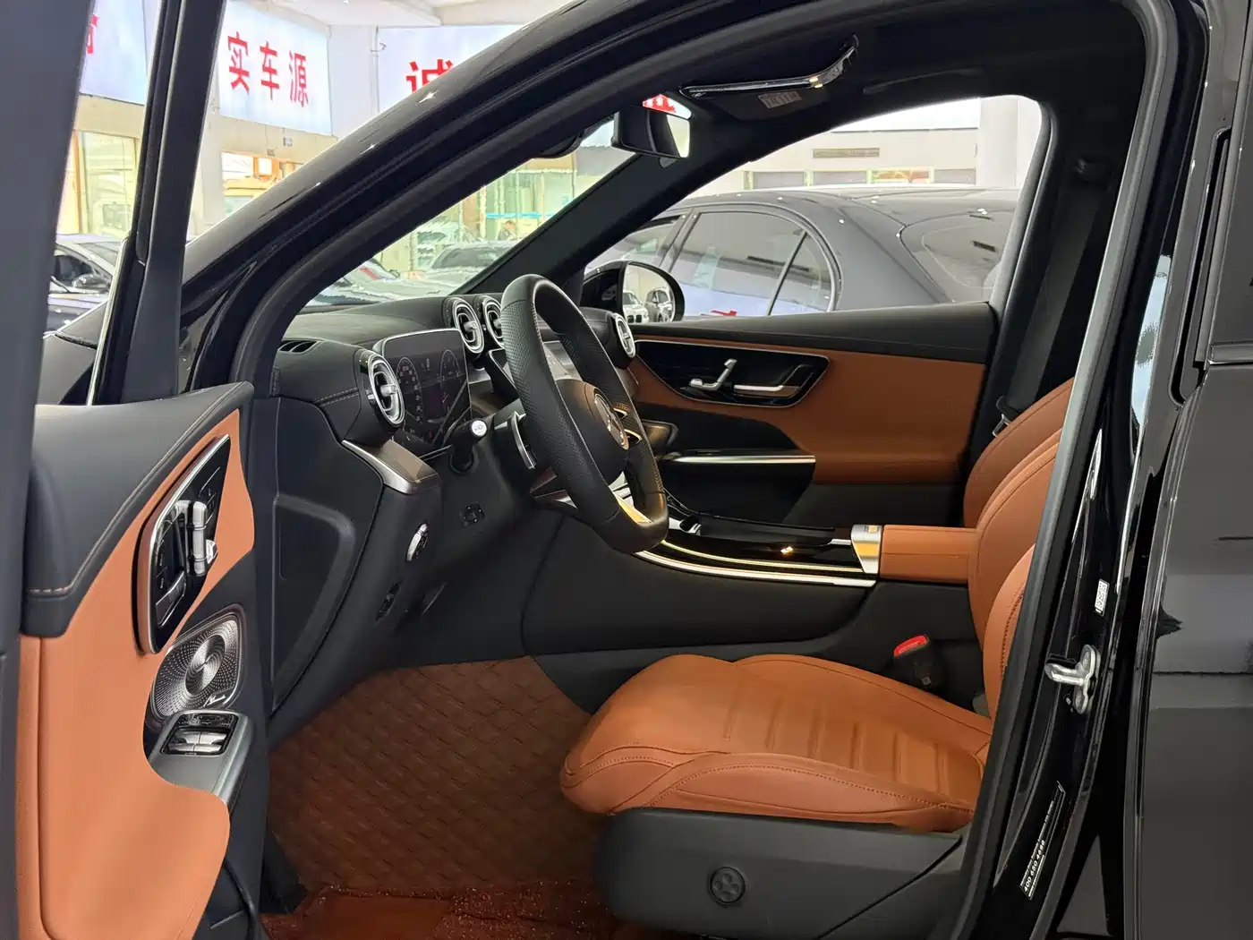 MERCEDES-BENZ GLC
