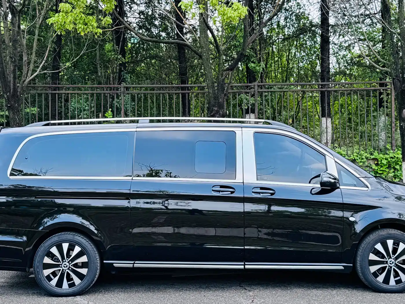 Mercedes-Benz Vito 2021 2.0T Business Edition 7-seater фото 4