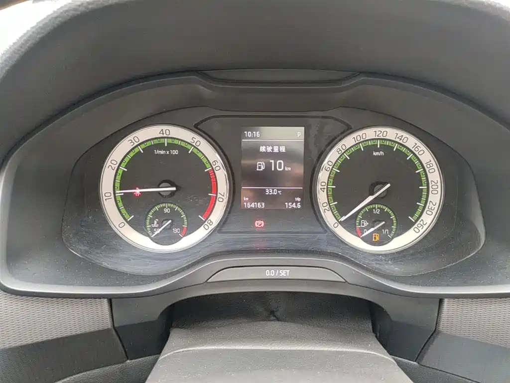 Škoda Kodiaq 2017 TSI330 5-seater 2WD Luxury Edition фото 11
