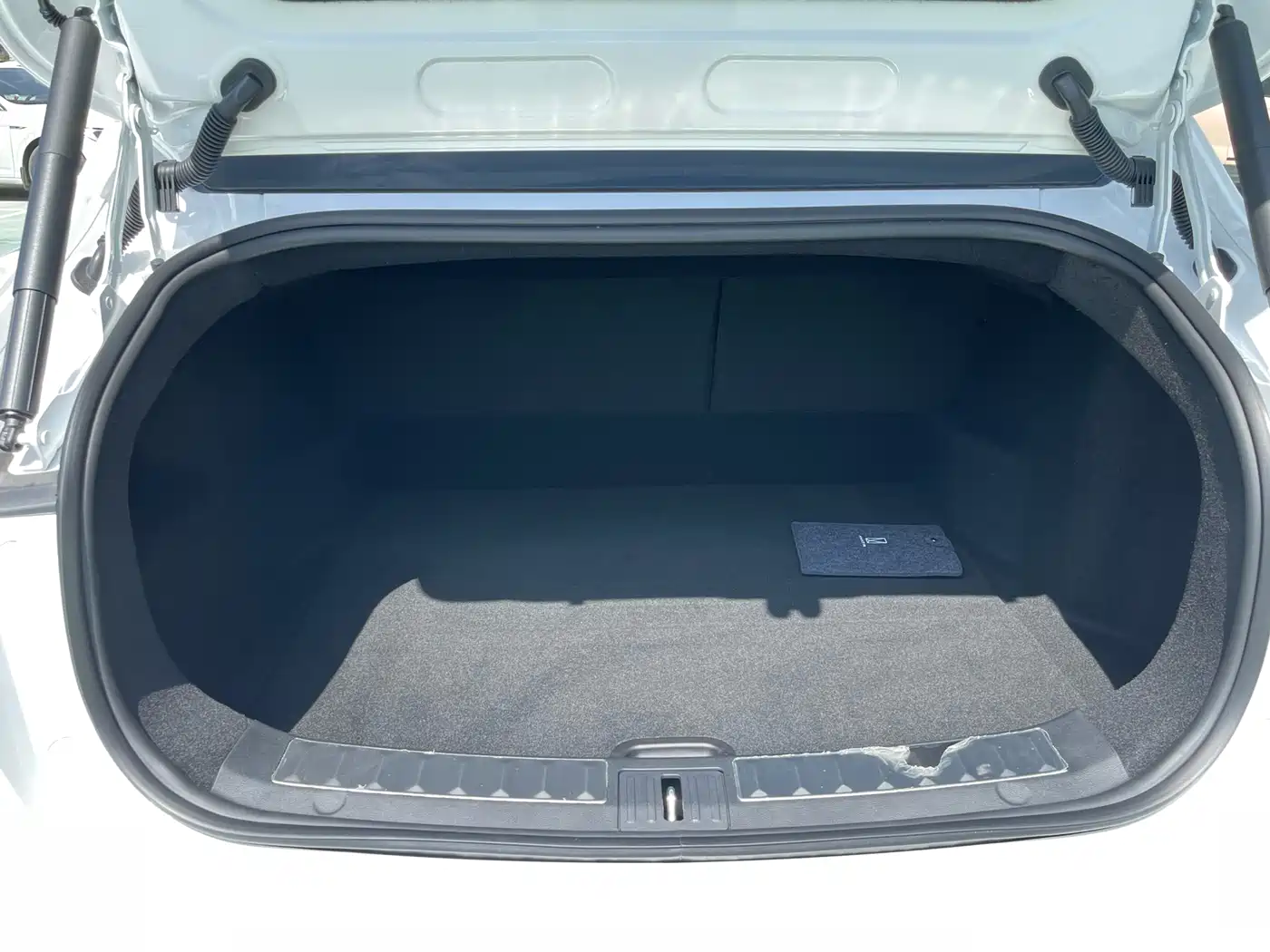 Avatr 11 2025 Max Extended Range Edition фото 13