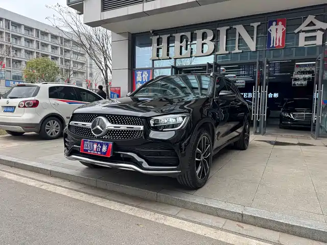 MERCEDES-BENZ GLC