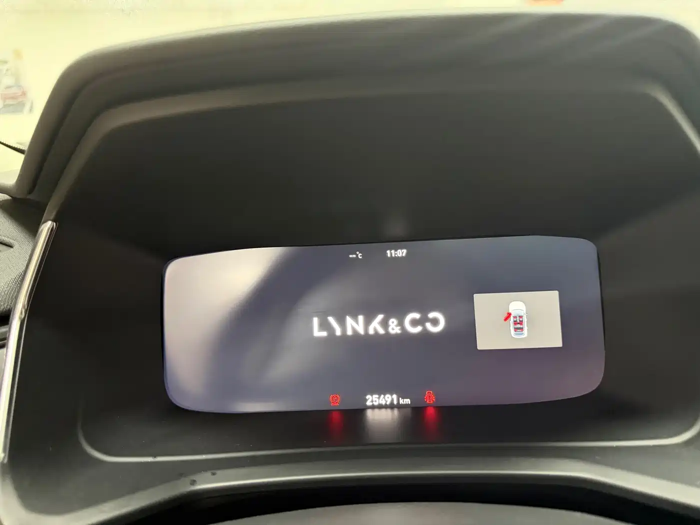 Lynk & Co 06 EM-P 2023 1.5T Remix PHEV Pro фото 13