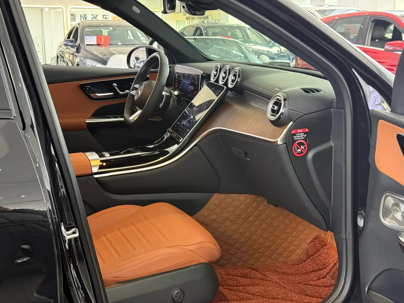 MERCEDES-BENZ GLC