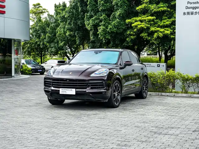 Porsche Cayenne 2023
