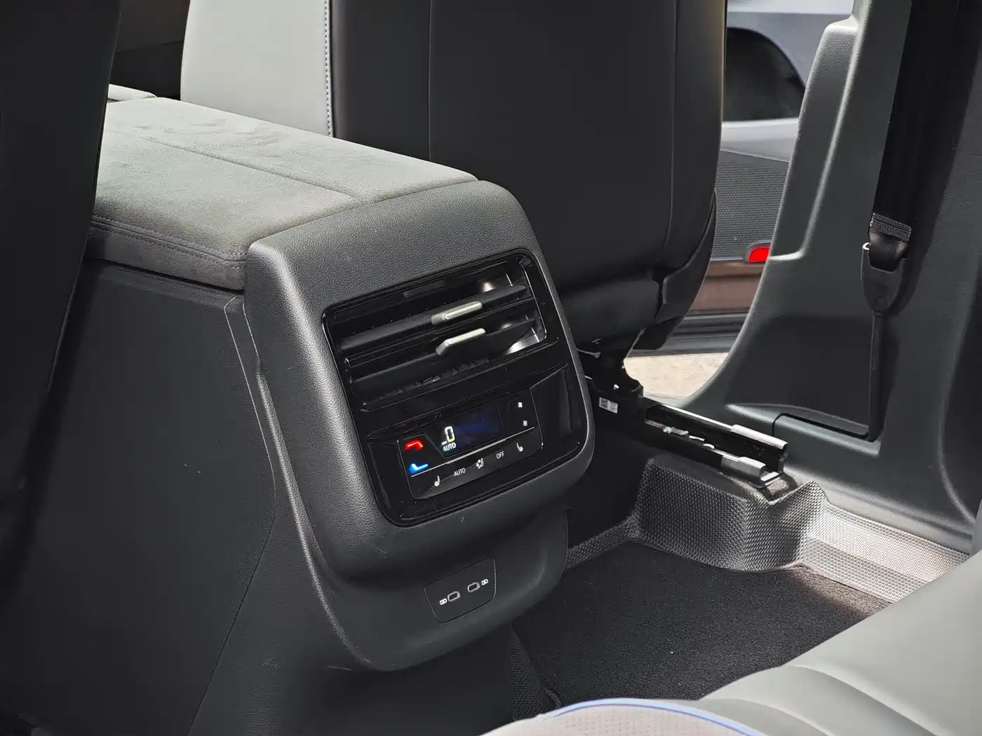 Volkswagen Teramont 2025 2025 Teramont Pro 450TSI 4WD Summit Edition