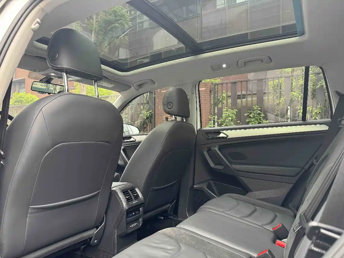Volkswagen Tiguan L 2020 330TSI Auto 2WD Panorama Comfort China VI фото 9
