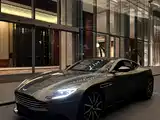 Фото 1 - Aston Martin DB11