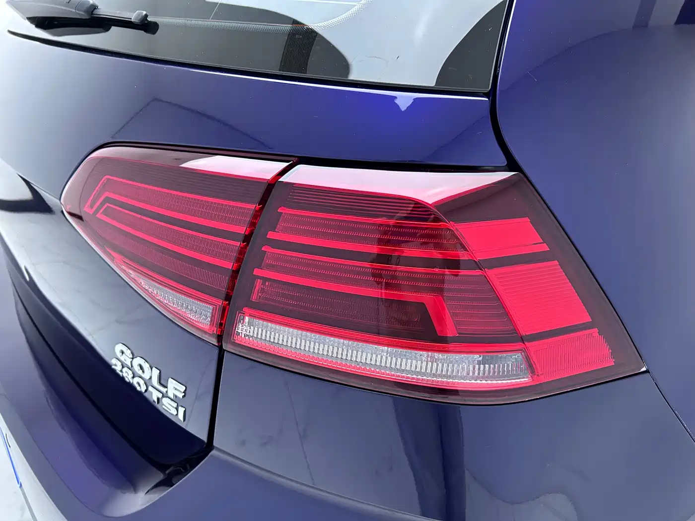 Volkswagen Golf 2020 Beloved Edition 280TSI DSG Comfort фото 23