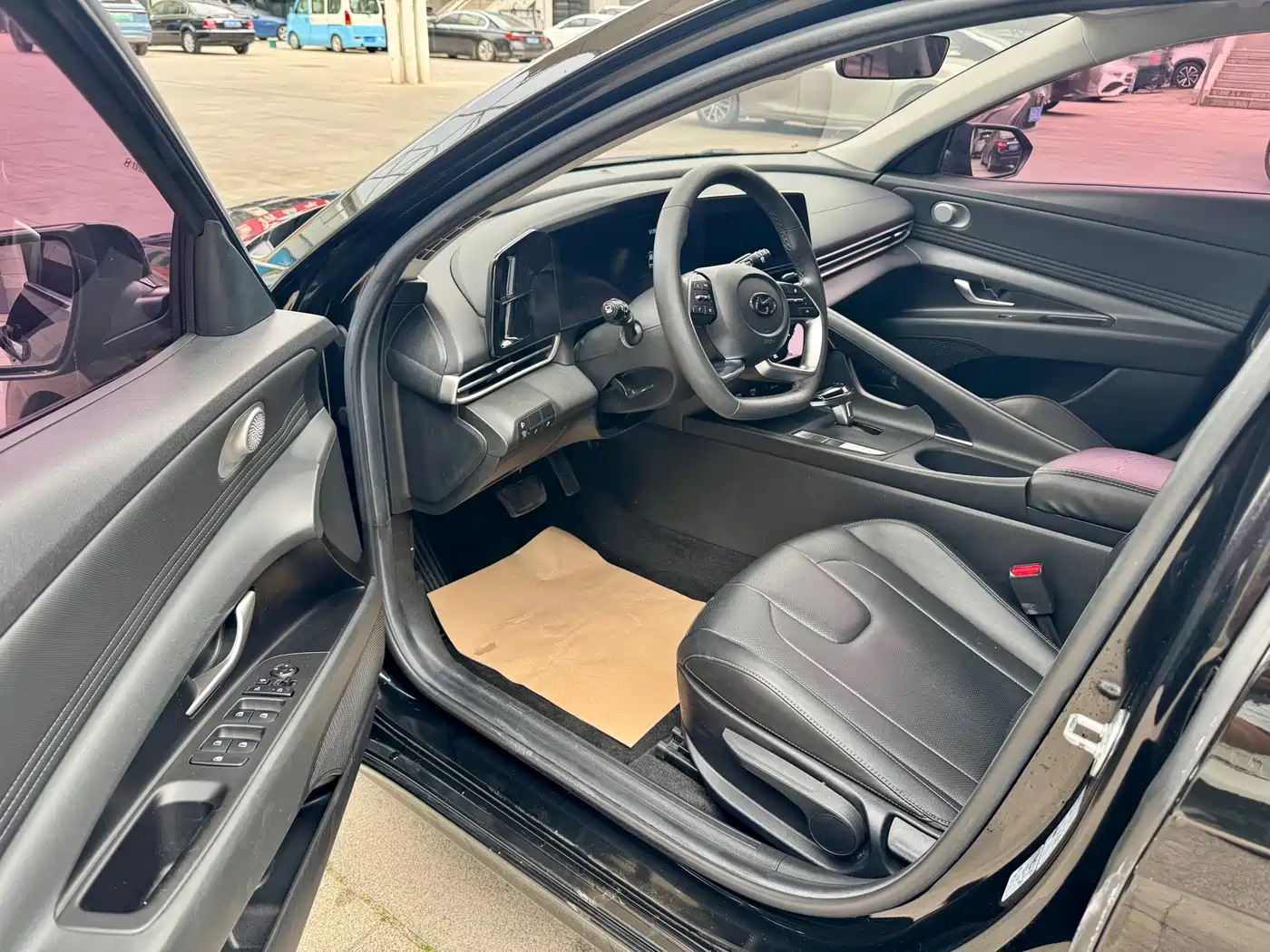 Hyundai Elantra 2021 1.5L CVT GLX Elite Edition фото 5
