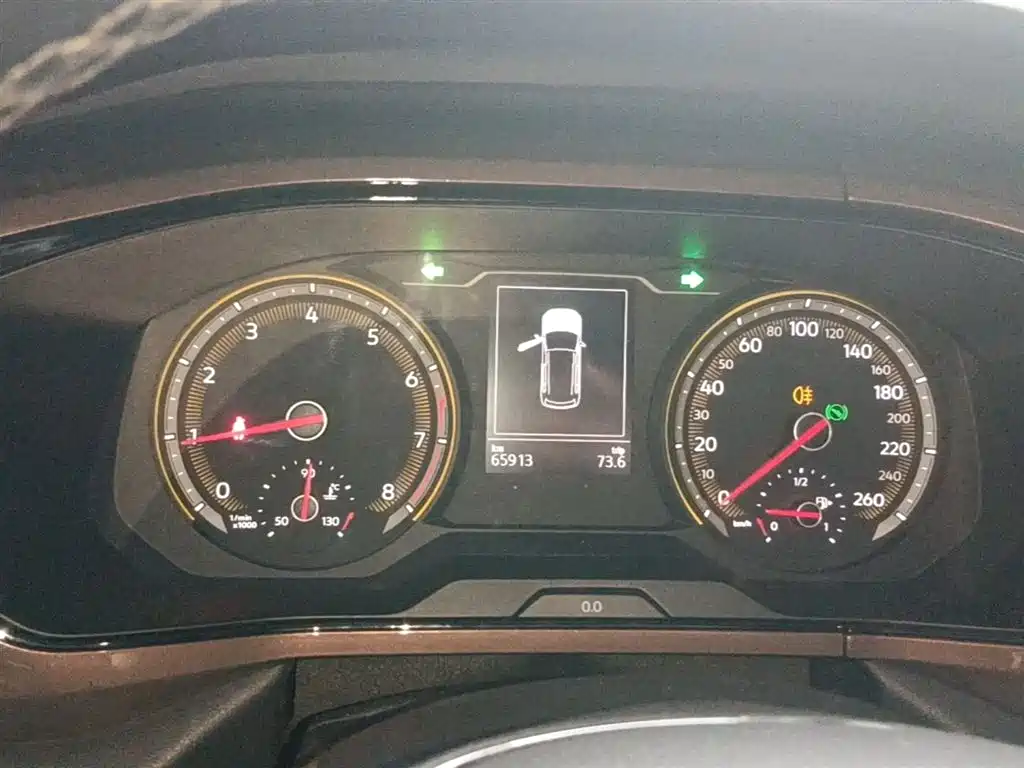 Volkswagen Tharu 2019 280TSI 2WD Comfort Edition China VI фото 12