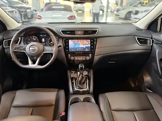 Nissan Qashqai 2023 Model Classic 2.0L CVT XV+ Premium — фото 4