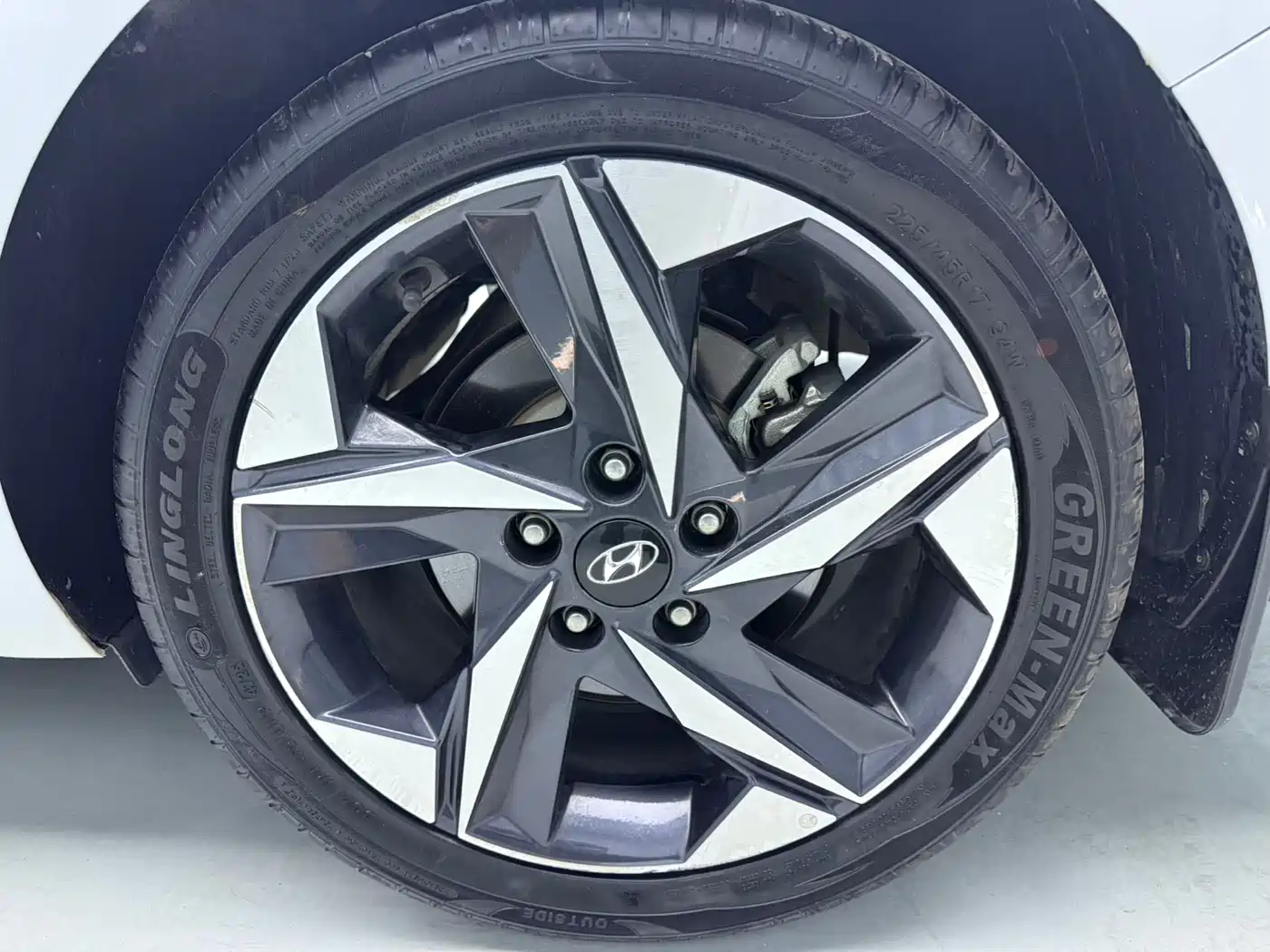 Hyundai Elantra 2022 1.5L CVT GLX Elite Edition фото 23