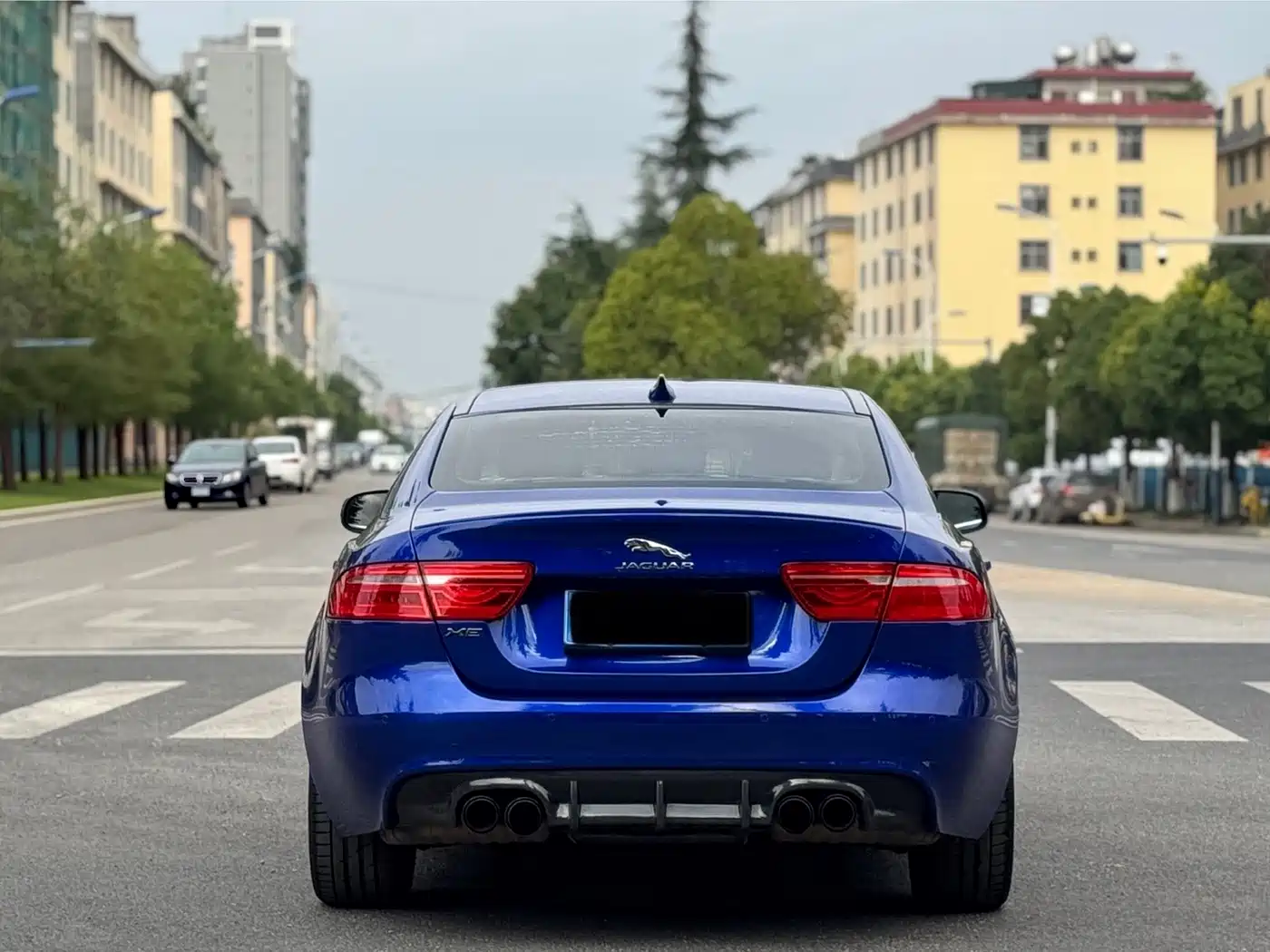 2017 Jaguar XE